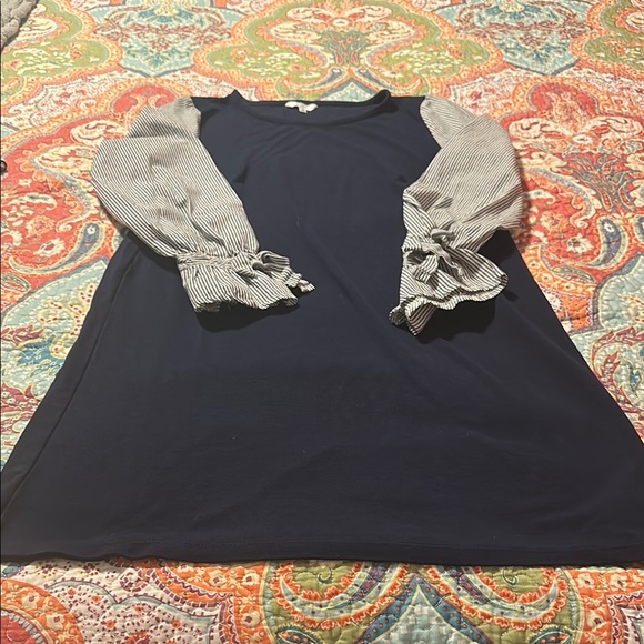 crown & ivy Dresses & Skirts - Navy and White Women's Dress